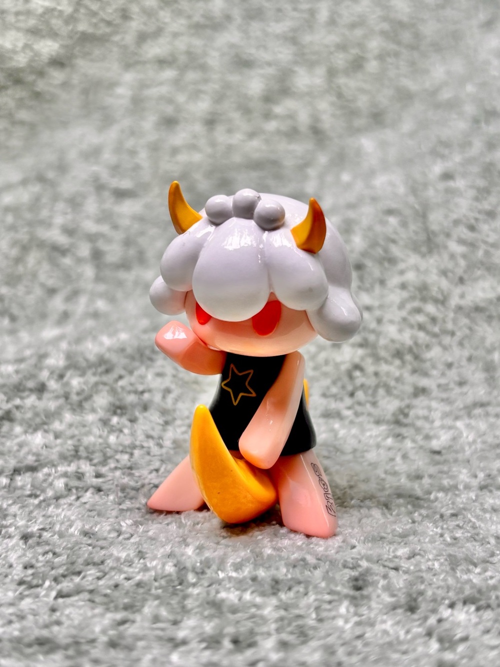 Heyone Soly Mini bean Series blind box figure | Fly to the Universe | Moon INFJ